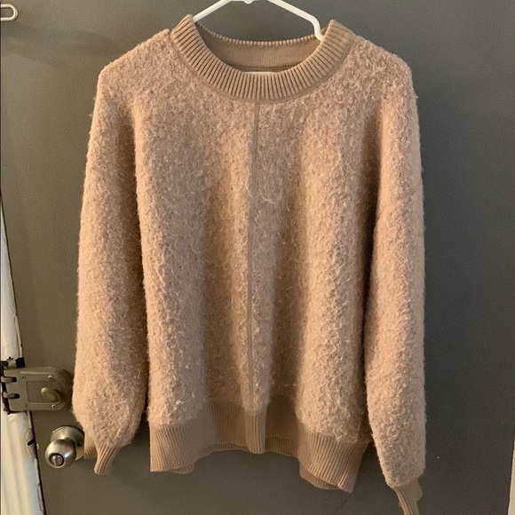 Kookaï minimalist fuzzy Cozy Tan crewneck Sweater - Picture 1 of 4